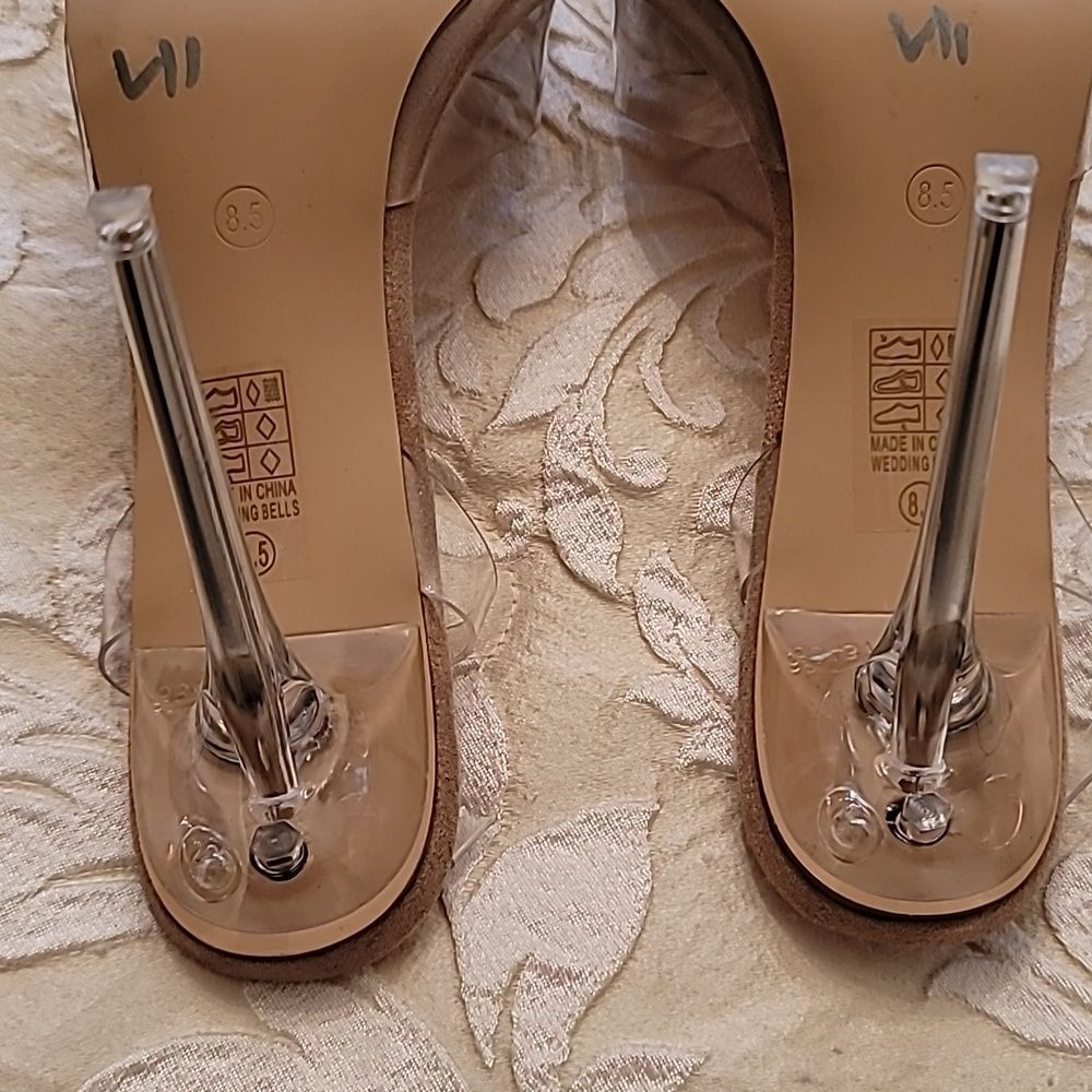 Beautiful Rhinestone Pointed Toe Slingbacks - Picture 15 of 16